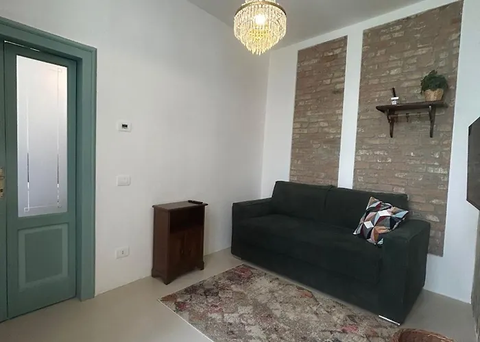 Aporti Home