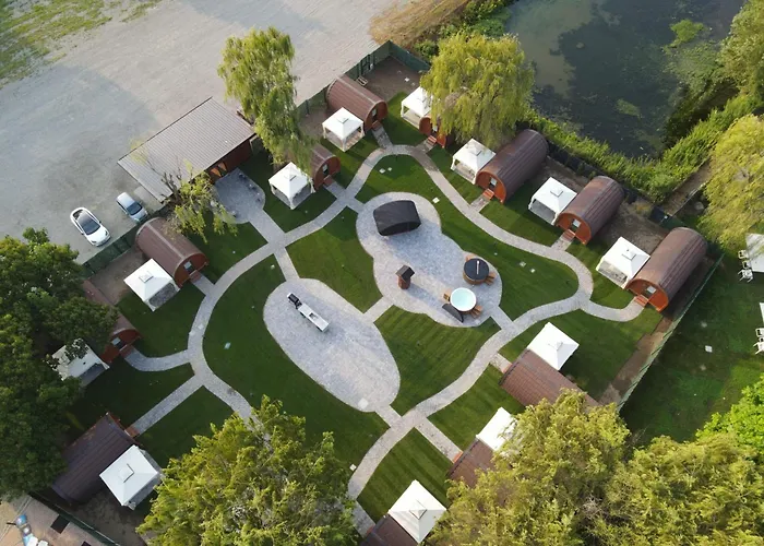 Vicolungo Glamour Lodge&SPA - Free SPA Hot Tub e Sauna